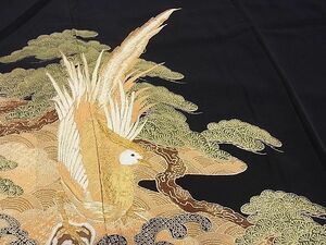 平和屋野田店■豪華黒留袖　刺繍　尾長鳥浜松文　金彩　逸品　n-qt0531