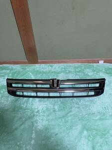 * new car removing * Toyota original ZGM11W Isis latter term front grille radiator grill 53101-44310 53101-44240 bronze red emblem 