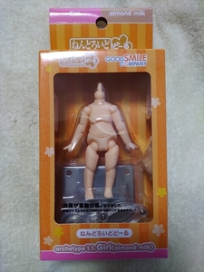 ねんどろいどどーる archetype 1.1：Girl （almond milk） [未開封品]