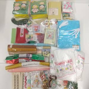 1633【未使用品】ハンドクラフト キット 大量 まとめ売り 手芸 ハンドメイド 材料 デコ パーツ 詰め合わせ 