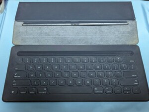 【中古】12.9インチ iPad Pro(第1世代/第2世代)用 Smart Keyboard 英語配列 MJYR2AM/A