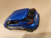 トヨタ CH-R $1/30$ ブルーメタリック カラーサンプル _画像2