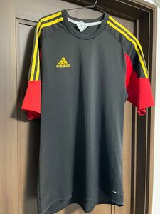 adidas トレーニングシャツ