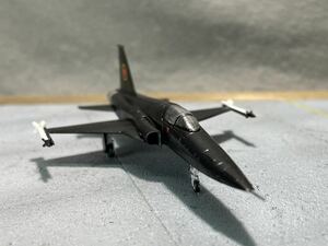 完成品【1/144 MIG-28（F-5タイガーII 敵国仕様） トップガン】F-toys 検 TOP GUN