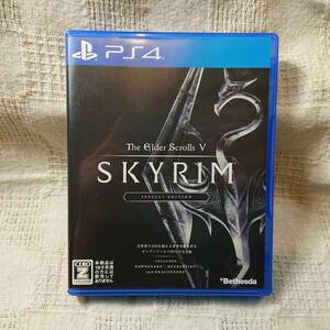 美品[Zz] PS4 Play Station 4 スカイリム　The Elder Scrolls V: Skyrim SPECIAL EDITION 　　定形外郵便250円発送