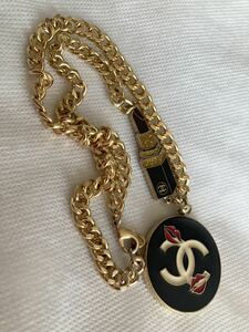  genuine article! almost unused! Chanel 04A lipstick here Mark necklace 