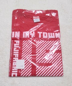 [ не использовался ] Fuji ткань 15 годовщина Anniversary IN MY TOWN футболка M размер красный 