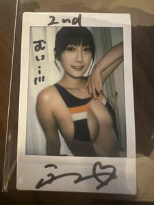 Art hand Auction 12... 村雨芙美【いけないことしかいたしません】 現場生チェキ 直筆サイン入り DVD 特典 サイン チェキ 直筆サイン 非売品, タレントグッズ, 写真