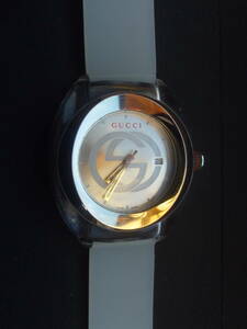 グッチ　シンク　腕時計　メンズ　中古品 　稼働品 　汎用シリコン ベルト新品交換済み