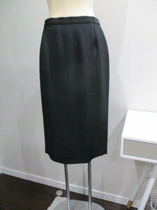 新品　yoshie inaba　ヨシエイナバ　日本製　絹シルクスカート　黒　サイズ9　送料無料