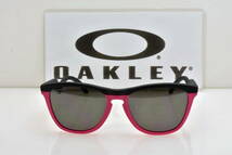 ★新品・正規輸入品！OAKLEY オークリー OO9289-0455 Frogskins Hybridフロッグスキン ハイブリッド マットブラック/ネオンピンク★_画像2