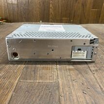 AV12-8 激安 カーステレオ スズキ clarion 99000-79BP9 PA-2436S-D 0071075 USB AM/FM 確認用配線使用 簡易動作確認済み 中古現状品_画像4