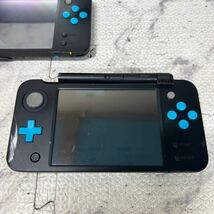 MYG-881 激安 ゲー厶機 本体 Nintendo 2DS LL 起動OK 1台 / 動作未確認 1台 2点 まとめ売り ジャンク 同梱不可_画像3