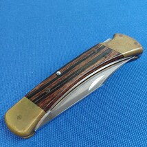 ◆BUCK バック フォールディング ナイフ◆折りたたみ式ナイフ◆熊対策◆全長約 22cm◆刃渡り約 8.8cm◆折りたたみ時約12.5cm◆18才未満不可_画像2