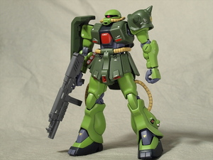 HG1/144 MS-06FZ ザクⅡ改　(塗装完成品)