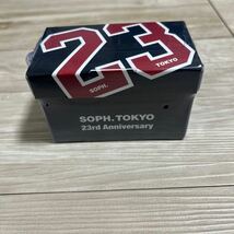 包装紙未開封 F.C.R.B. SOPH. TOKYO 23 BE@RBRICK 100％ 23周年記念 ブリストル ベアブリック 100% ソフノベルティ メディコムトイ 新品_画像2