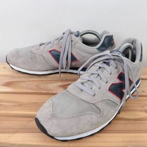 z8795【373】ニューバランス US9 27.0cm/灰 グレー 紺 ネイビー 赤 レッド系 newbalance メンズ スニーカー 中古