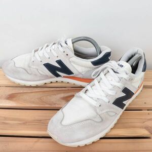 z9108【520】ニューバランス US8 26.0cm/灰 グレー 紺 ネイビー アイボリー オレンジ newbalance メンズ スニーカー 中古