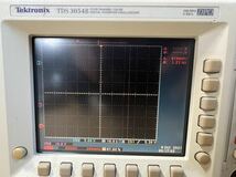 【現状渡し品】Tektronix TDS3054B OSCILLOSCOPE 500MHz . 5GS/s DIGITAL PHOSPHOR デジタルオシロスコープ【送料無料】テクトロニクス _画像3