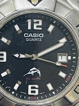M- カシオ QZ MDV-100 黒文字盤 デイト ラウンド アラビア メンズ腕時計 _画像4