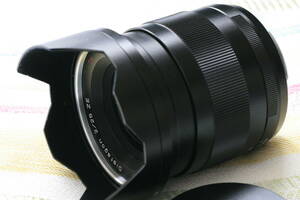 Carl Zeiss DISTAGON T* 25mm F2　ZE CANON EFマウント 美品