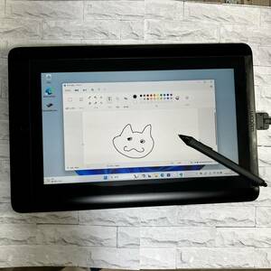 ワコム(WACOM) Cintiq 13HD DTK-1301/K0　液晶タブレット　ケーブル、ペン、ACアダプター付き