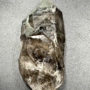 【秘蔵品】ネパール ガウリシャンカール産 スモーキークオーツ 原石 約295g 磨きなし