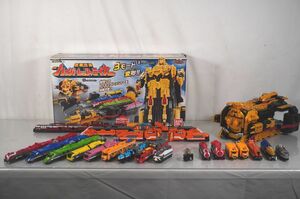 [12-61] トッキュウジャー 烈車合体シリーズ DX トッキュウオー ディーゼルオー ビルドダイオー ハイパーレッシャテイオー BANDAI 玩具