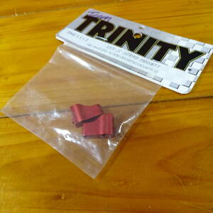 TRINITY　TMF1112　XXX-S　SERVO　MOUNTS　RED