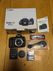 キャノン　EOS7D Mark2　ボディ　少しカスタムしています