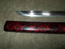 良品 模造刀 居合刀 日本刀 全長104cm 重さ1179g 樋有刀身 レッド_画像5