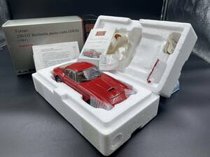 【極美品】激レア 希少品 CMC 1/18 Ferrari 250 GT BERLINETTA PASSO CORTO SWB 1961 フェラーリ 