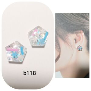 b118 カボション 雪の結晶 ホログラム ハンドメイド ピアス イヤリング