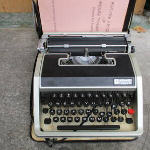  Olivetti オリベッティ タイプライター Lettera DL ケース付の画像1