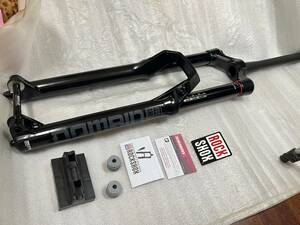 新品 未使用 ROCKSHOX Domain RC 180mm 29er 15X110 boost