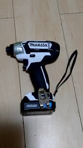 Makita マキタ 10.8v 充電式インパクトドライバ TD110D 10.8v完動品 バッテリ(B1015B)付き