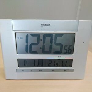y120811t SEIKO セイコー 電波掛時計 温度湿度　　BC166C-W デジタル時計