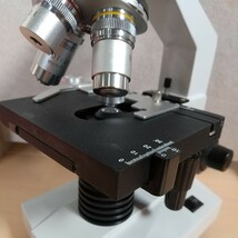 y122605t 複合三目顕微鏡 40X-5000Xの最大倍率 LEDライト 広角10Xと25X目鏡三目複合生物の顕微鏡 学校勉強 実験顕微鏡 (カメラ付き)_画像8