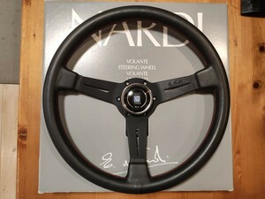 ナルディ NARDI クラシック スポーツ パンチングレザー レッドステッチ ブラックースポーク ステアリング 36パイ ホーンボタン 付き 