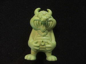 展示品 my pet monster マイペットモンスター フィギュア knuckle ③ 全高約8ｃｍ