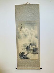 kmu17▼掛け軸 骨董 古掛軸 年代物 レトロ 美術品 インテリア 風景 山水画 瑞雪 冬▼