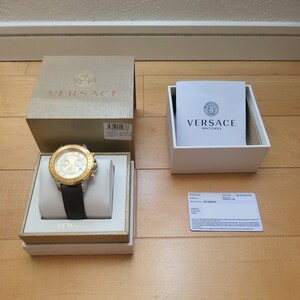 極美品！！　ヴェルサーチ　VERSACE CHRONO SINGATURE サファイヤガラス レザーベルト 腕時計