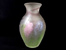 陽刻蜻蛉蝶紋硝子花瓶　花器　高さ18cm 超蝶綺麗_画像4