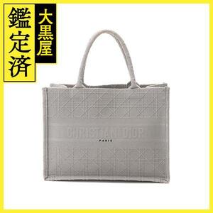 Dior ディオール カナージュブックトート ミディアム グレー キャンバス M1296ZREY M950【207】2143200548601