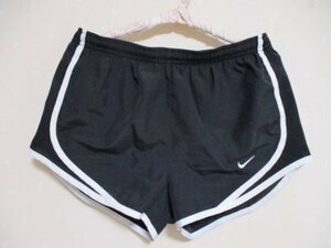 ●　ナイキ　DRI-FIT　● 　ショートパンツ　■　 S　黒（31224）