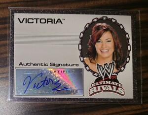 TOPPS 2008 WWE ULTIMATE RIVALS VICTORIA 直筆サインカード