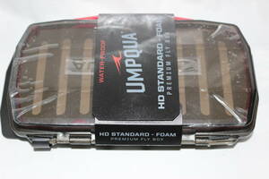 アンプーカ Umpuqua　Heavy Duty Standard Form Premium Fly Box　ウレタン防水フライボックス　新品
