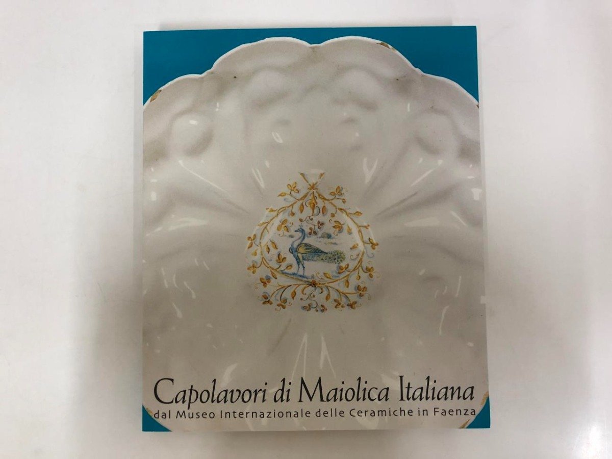 ★[Catalogue for the exhibition of famous Majolica ceramics from the collection of the International Ceramic Museum in Faenza, Italy, and the Museum of Oriental Ceramics, Osaka…] 143-02312, Painting, Art Book, Collection, Catalog