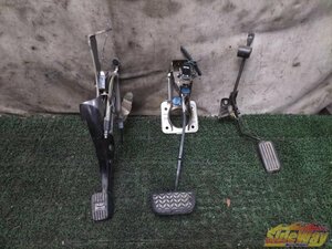 M_bB(NCP31)AT pedal + side brake pedal 3 point [B54T]