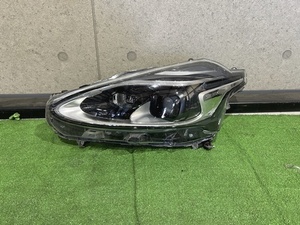 TOYOTA　トヨタ　シエンタ　NCP175G　純正　左　ヘッドライト　　ICHIKOH　52-317　 ＜中古品＞